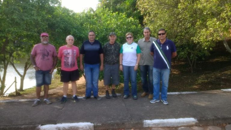Integrantes da Associação Em Prol do Jardim Botânico visitam o Parque Ecológico de Ouro Fino