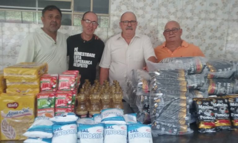 Turma da Paz faz doações ao Abrigo São Vicente de Paulo