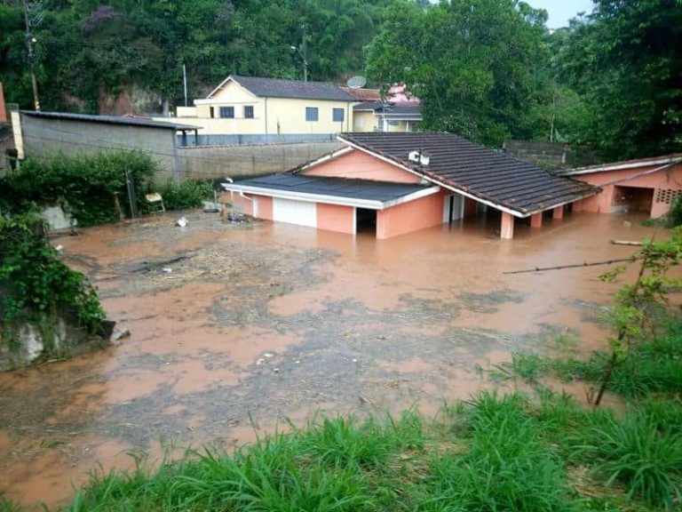 Vereadores votam projeto que isenta vítimas da enchente