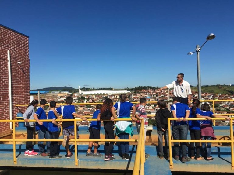 Em comemoração ao Dia Mundial da água, alunos visitam a Estação de Tratamento de Água