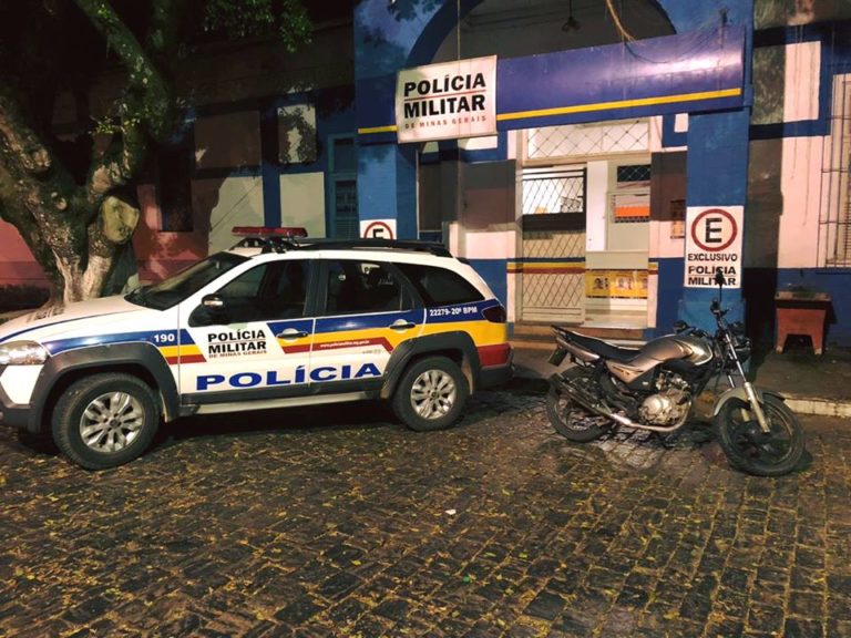 Polícia Militar recupera moto furtada