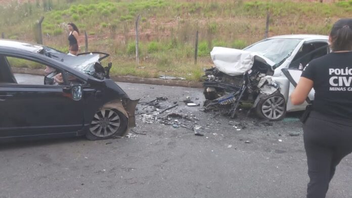 Acidente entre dois carros mata irmã da primeira-dama de Pouso Alegre