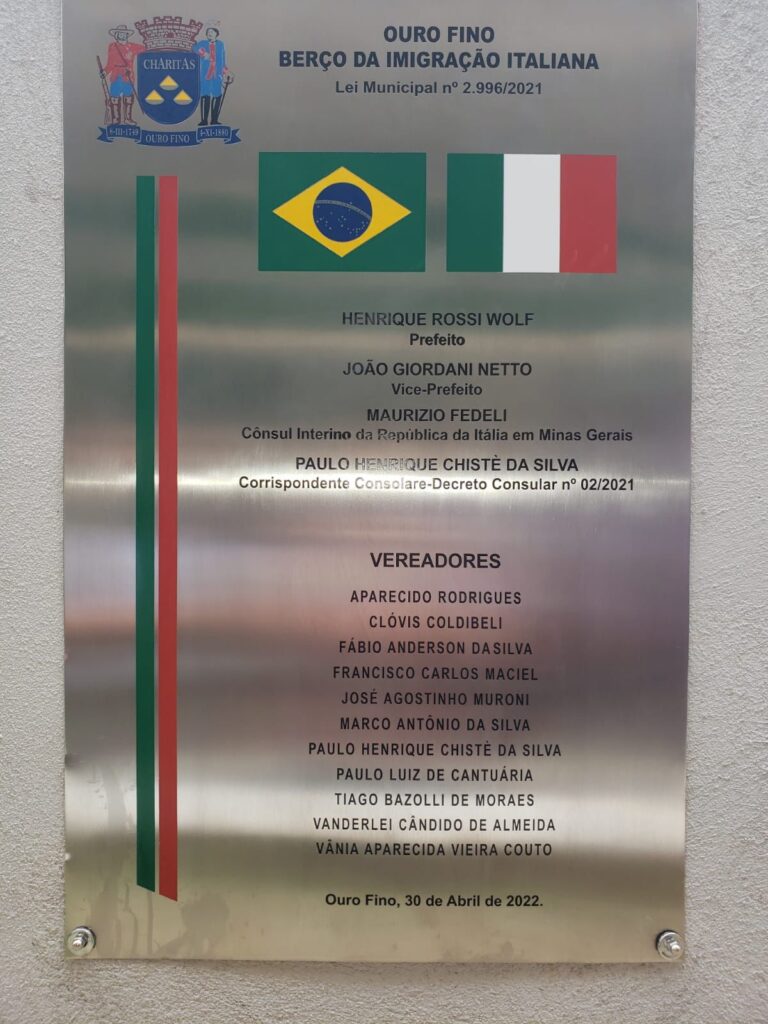 Ouro Fino é oficializada como o Berço da Imigração Italiana em placa no Centro Cultural.