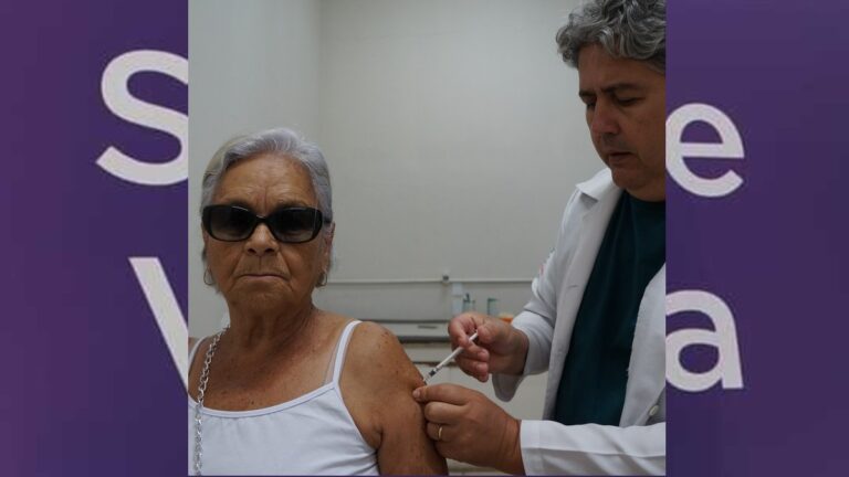 Vacinas contra Gripe e Bivalente contra Covid disponíveis na Sala de Vacina